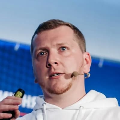 Антон Груздев