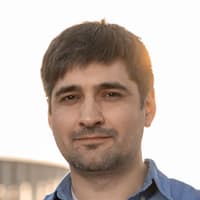 Максим Иванов