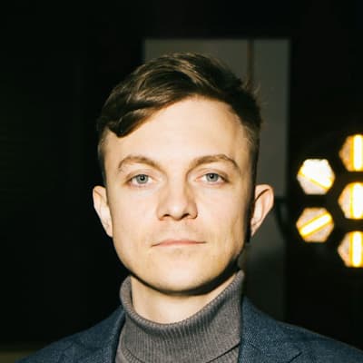 Виталий Охотников