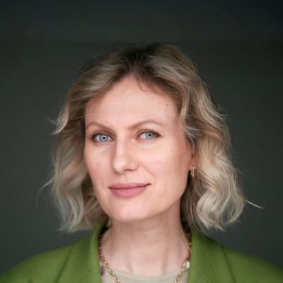 Юля Шевелёва